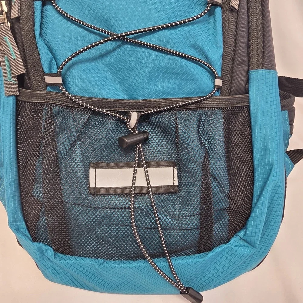 MothyBot Hydration Pack Backpack 2L Bladder Hiking Camping Blue Reflective